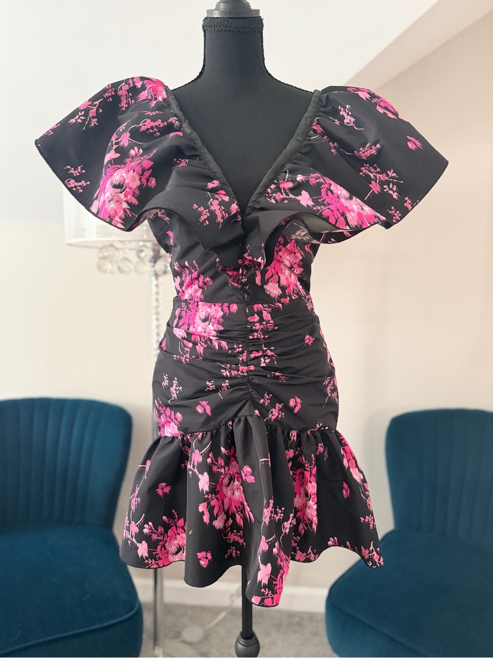 Brognano Women's Black Floral Ruffle Dress with Pink Accents Sz 40 (US 4)